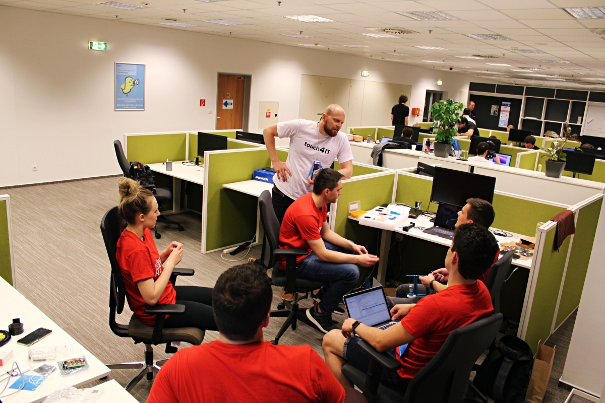 hackathonu s erste group - touch4it